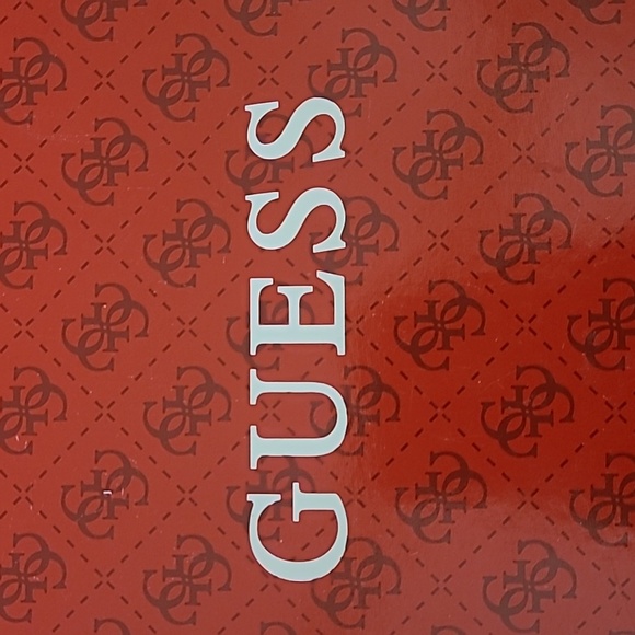 Heels - Picture 4 of 6